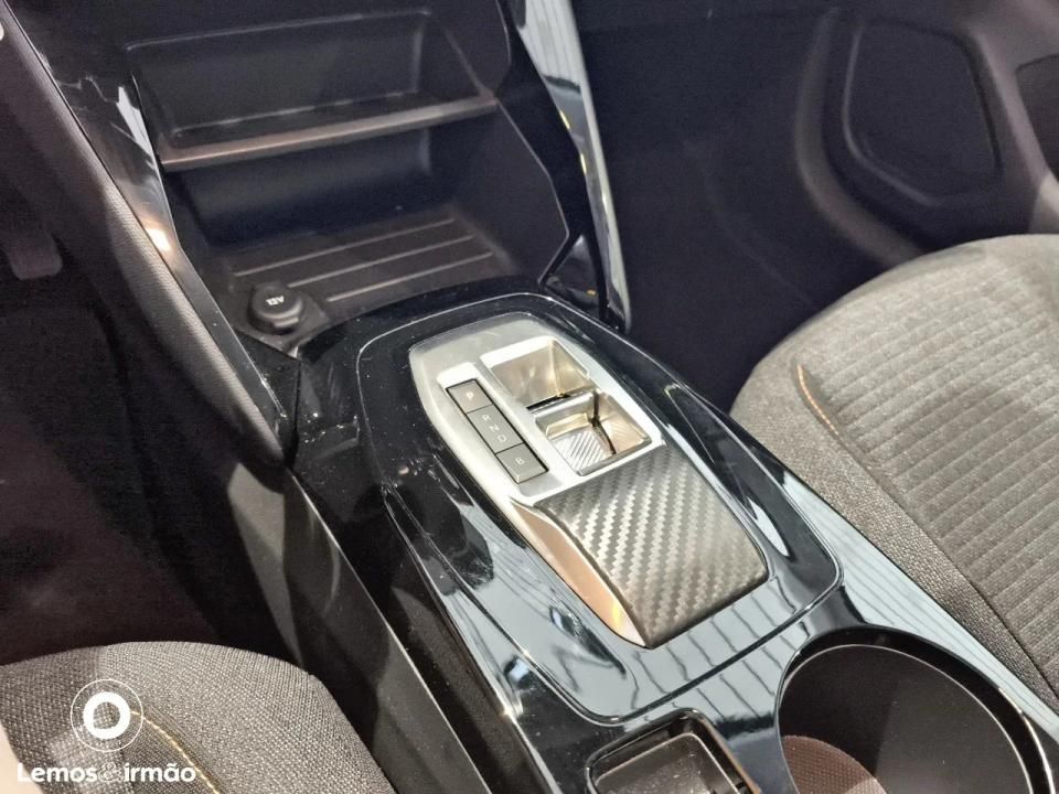 peugeot-208-2025-eletrico-0cc