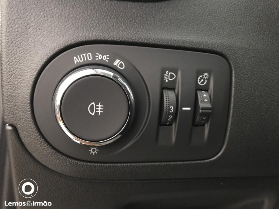 opel-crossland-x-2023-gasolina-1199cc