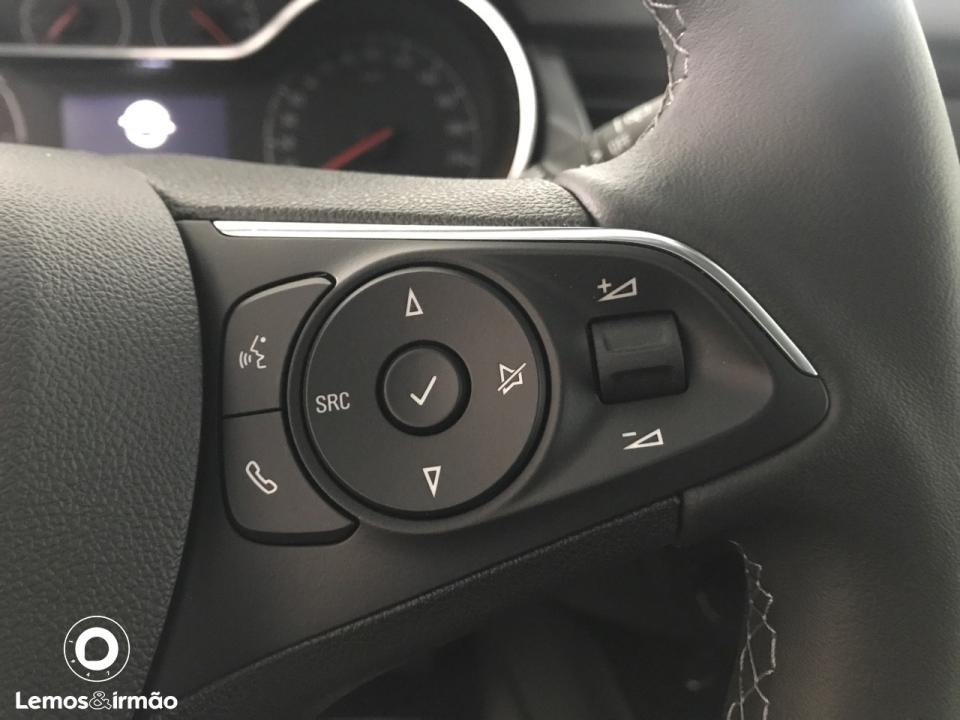 opel-crossland-x-2023-gasolina-1199cc