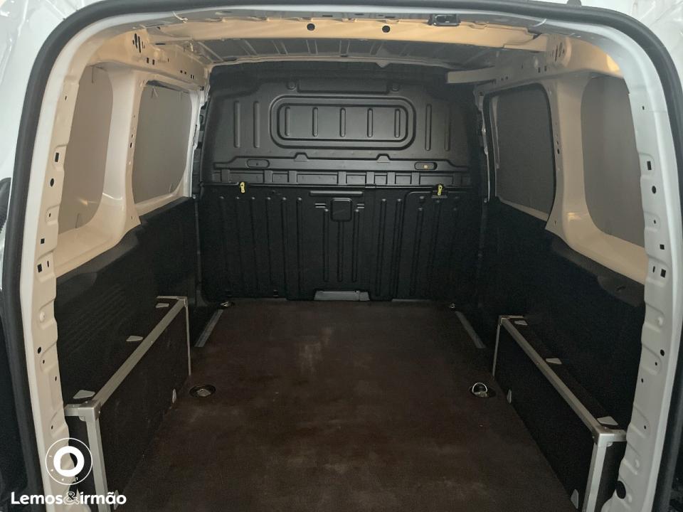 citroen-berlingo-2025-diesel-1499cc