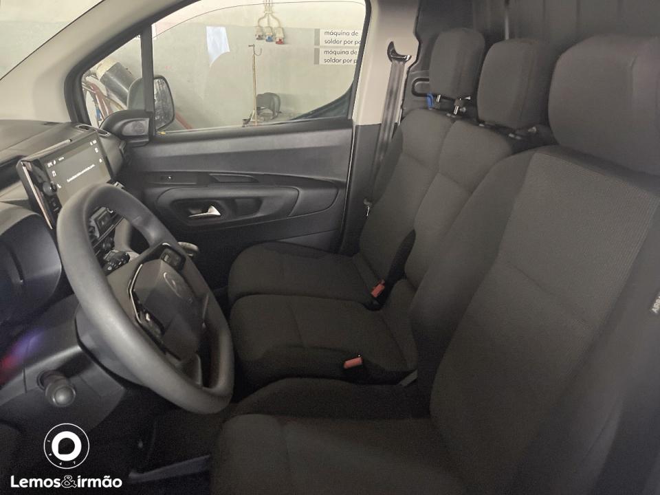 citroen-berlingo-2025-diesel-1499cc