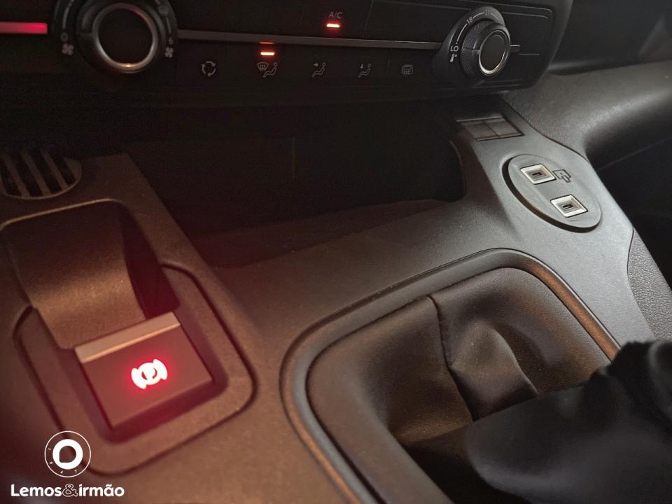 citroen-berlingo-2025-diesel-1499cc