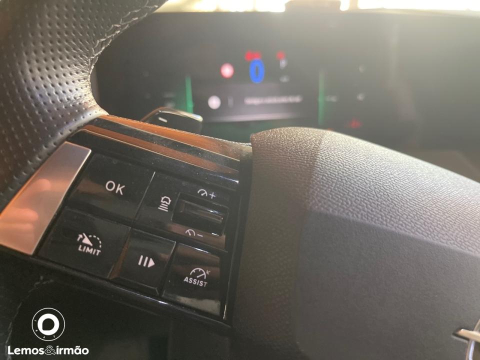 opel-astra-2025-gasolina-1199cc