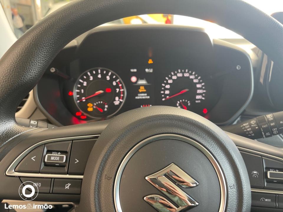 suzuki-swift-2025-gasolina-1197cc