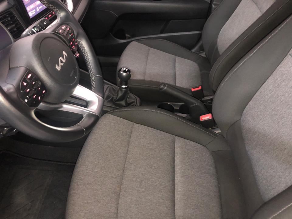kia-stonic-2024-gasolina-1197cc