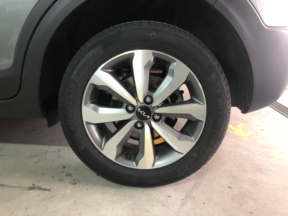 kia-stonic-2024-gasolina-1197cc