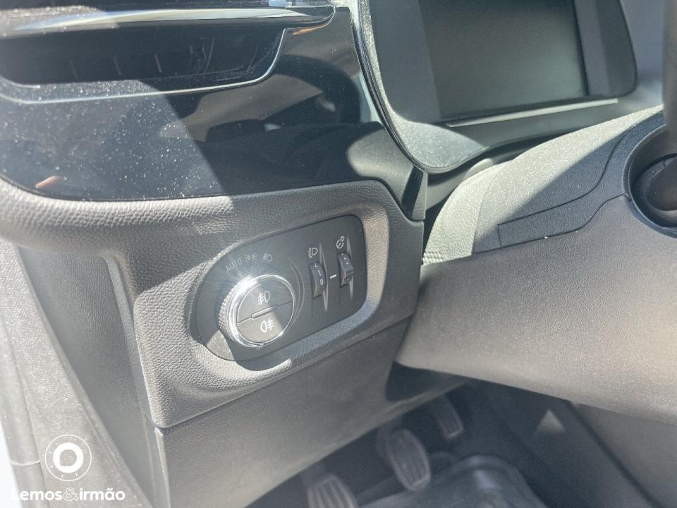 opel-corsa-2025-gasolina-1199cc