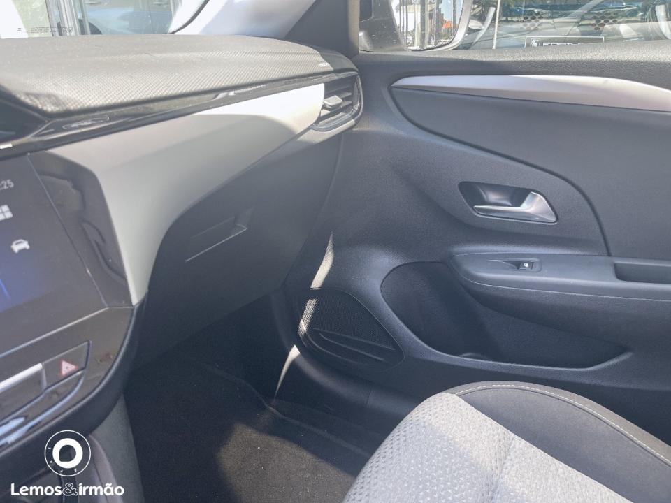 opel-corsa-2025-gasolina-1199cc