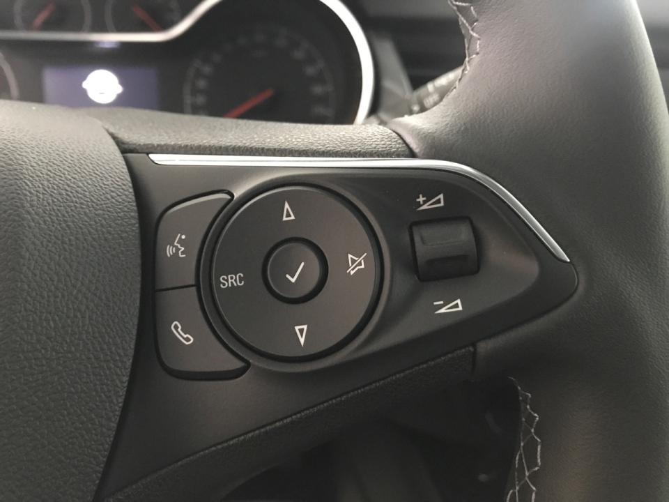 opel-crossland-x-2022-gasolina-1199cc