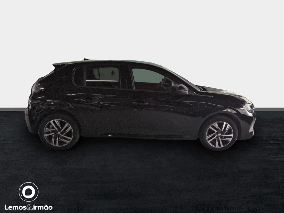 peugeot-208-2022-diesel-1499cc