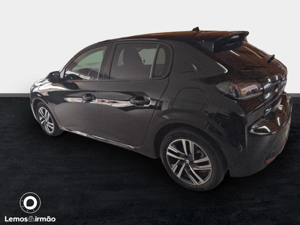 peugeot-208-2022-diesel-1499cc