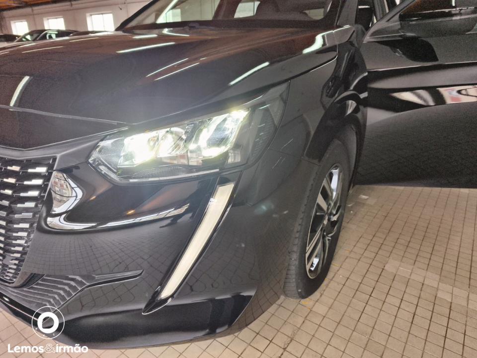 peugeot-208-2022-diesel-1499cc