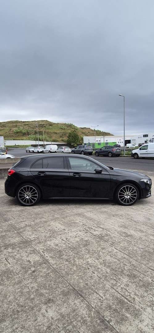 mercedes-benz-classe-a-2021-hibrido-1332cc