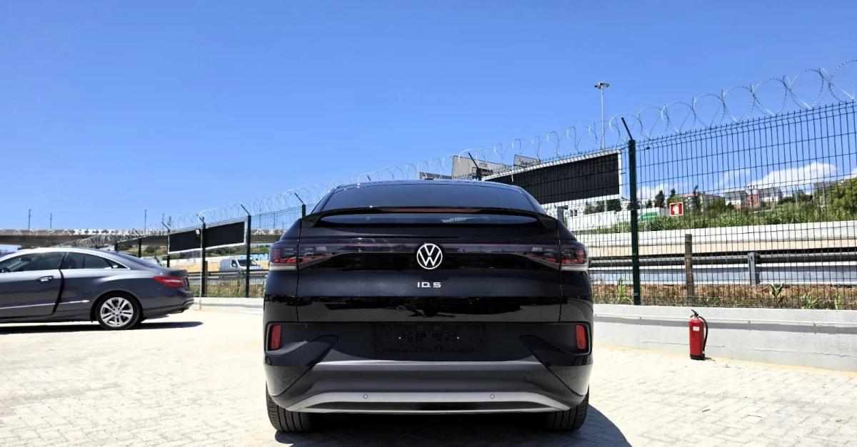 volkswagen-id-5-gtx-2025-eletrico