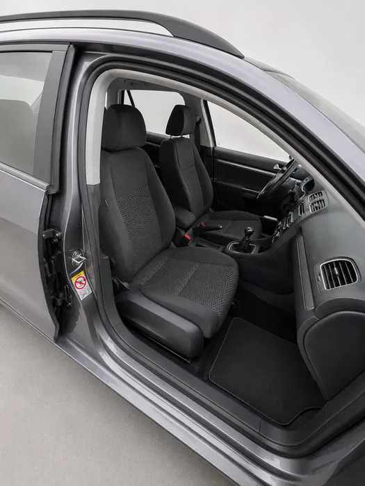 volkswagen-golf-1-6-tdi-2010-diesel-1598cc