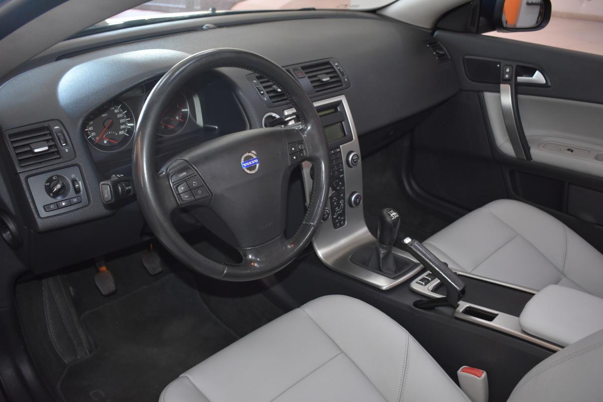 volvo-c70-2008-diesel-2400cc