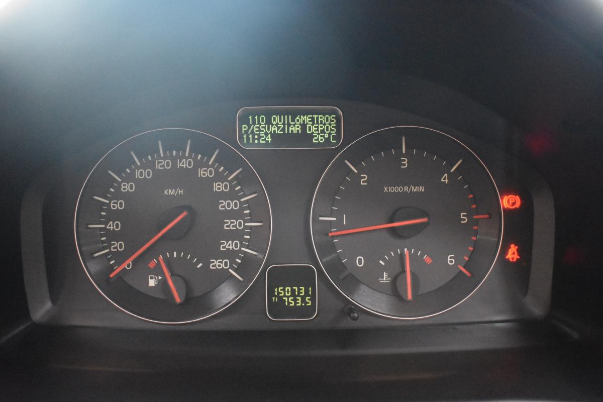 volvo-c70-2008-diesel-2400cc