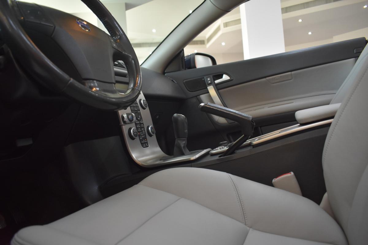 volvo-c70-2008-diesel-2400cc