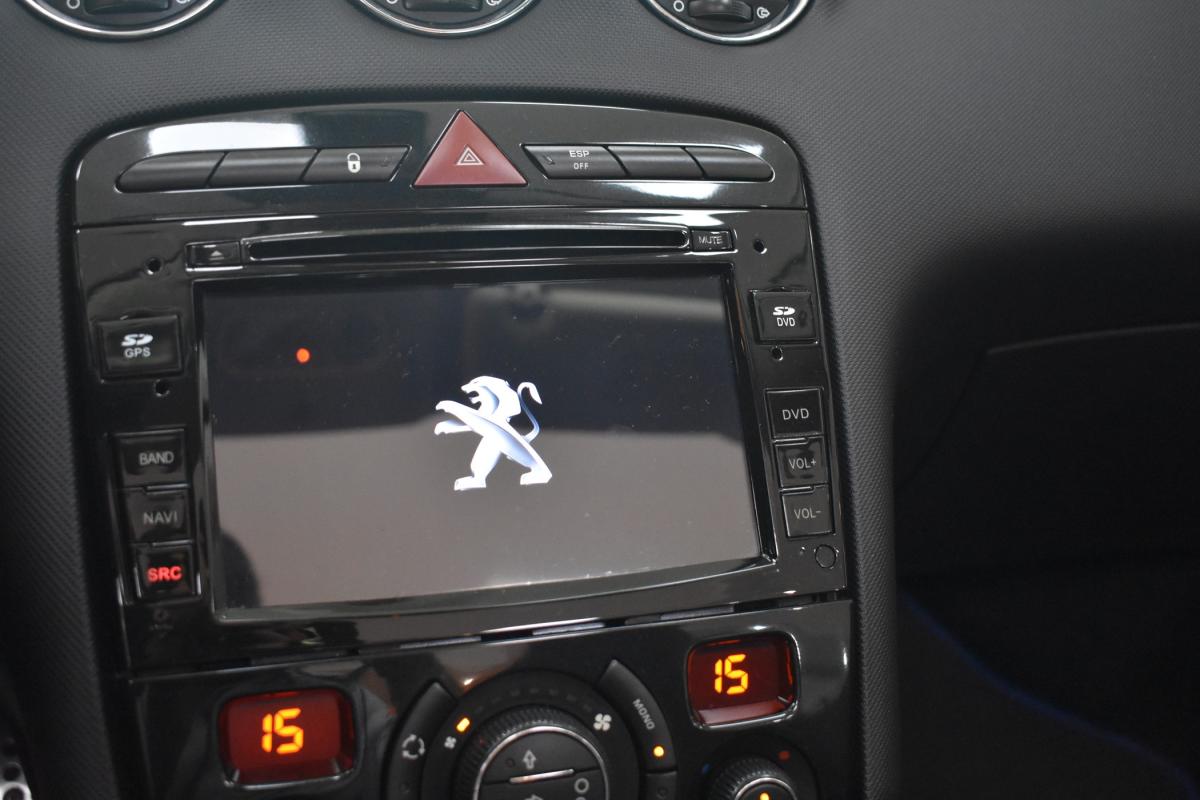 peugeot-308-cc-2011-diesel-1560cc