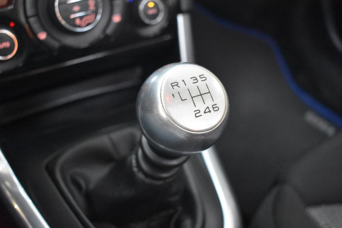 peugeot-308-cc-2011-diesel-1560cc