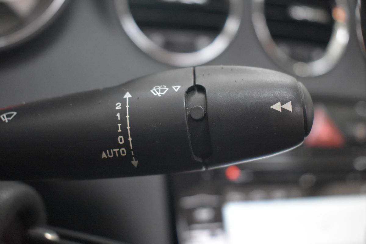 peugeot-308-cc-2011-diesel-1560cc