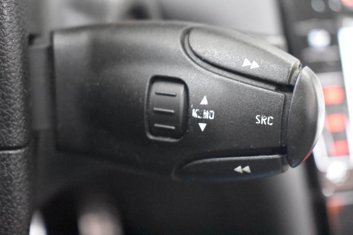 peugeot-308-cc-2011-diesel-1560cc