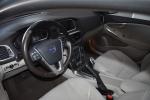 volvo-v40-cross-country-2014-diesel-1560cc