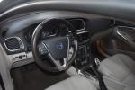 volvo-v40-cross-country-2014-diesel-1560cc