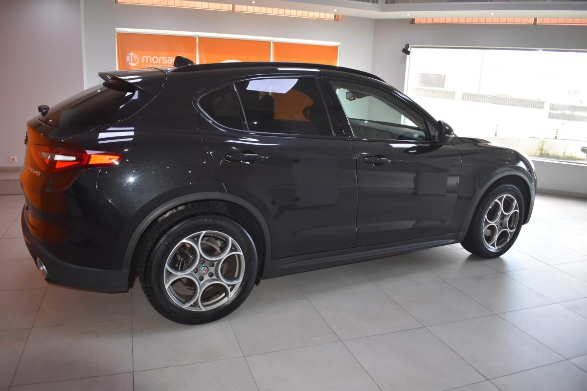alfa-romeo-stelvio-2018-diesel-2143cc