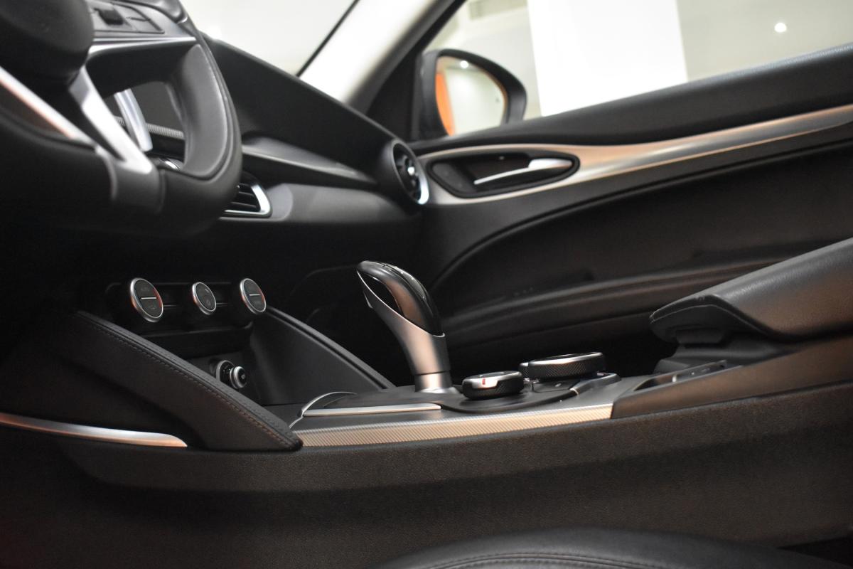 alfa-romeo-stelvio-2018-diesel-2143cc