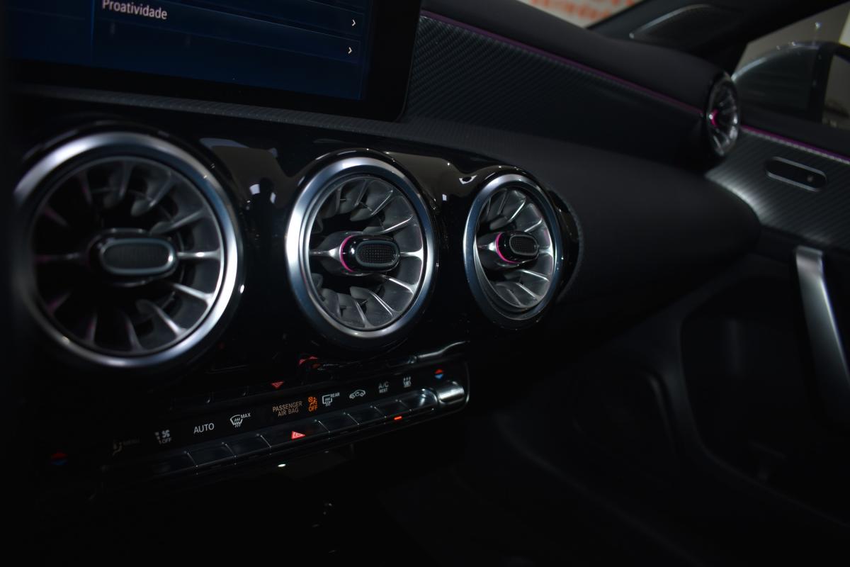mercedes-benz-classe-a-2024-hibrido-a-gasolina-1332cc