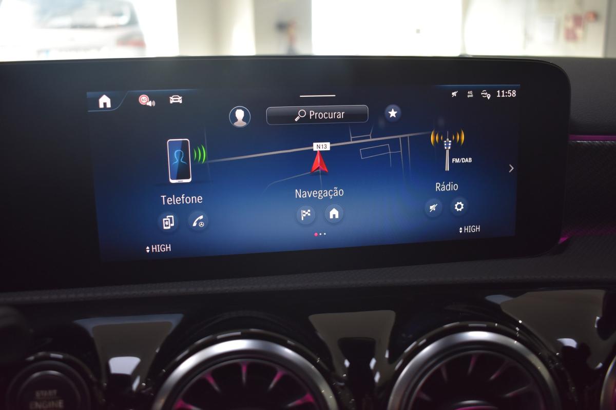 mercedes-benz-classe-a-2024-hibrido-a-gasolina-1332cc