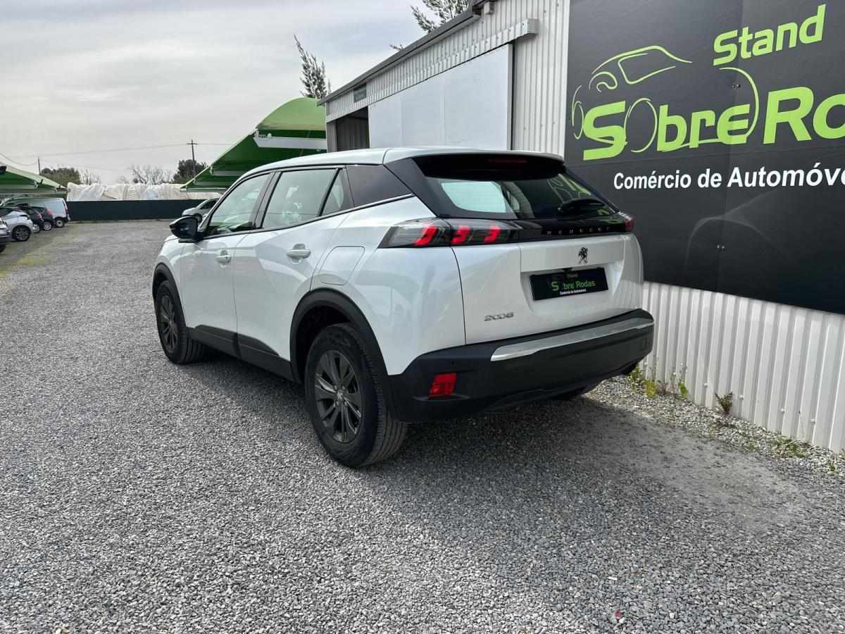 peugeot-2008-2022-gasolina-1199cc