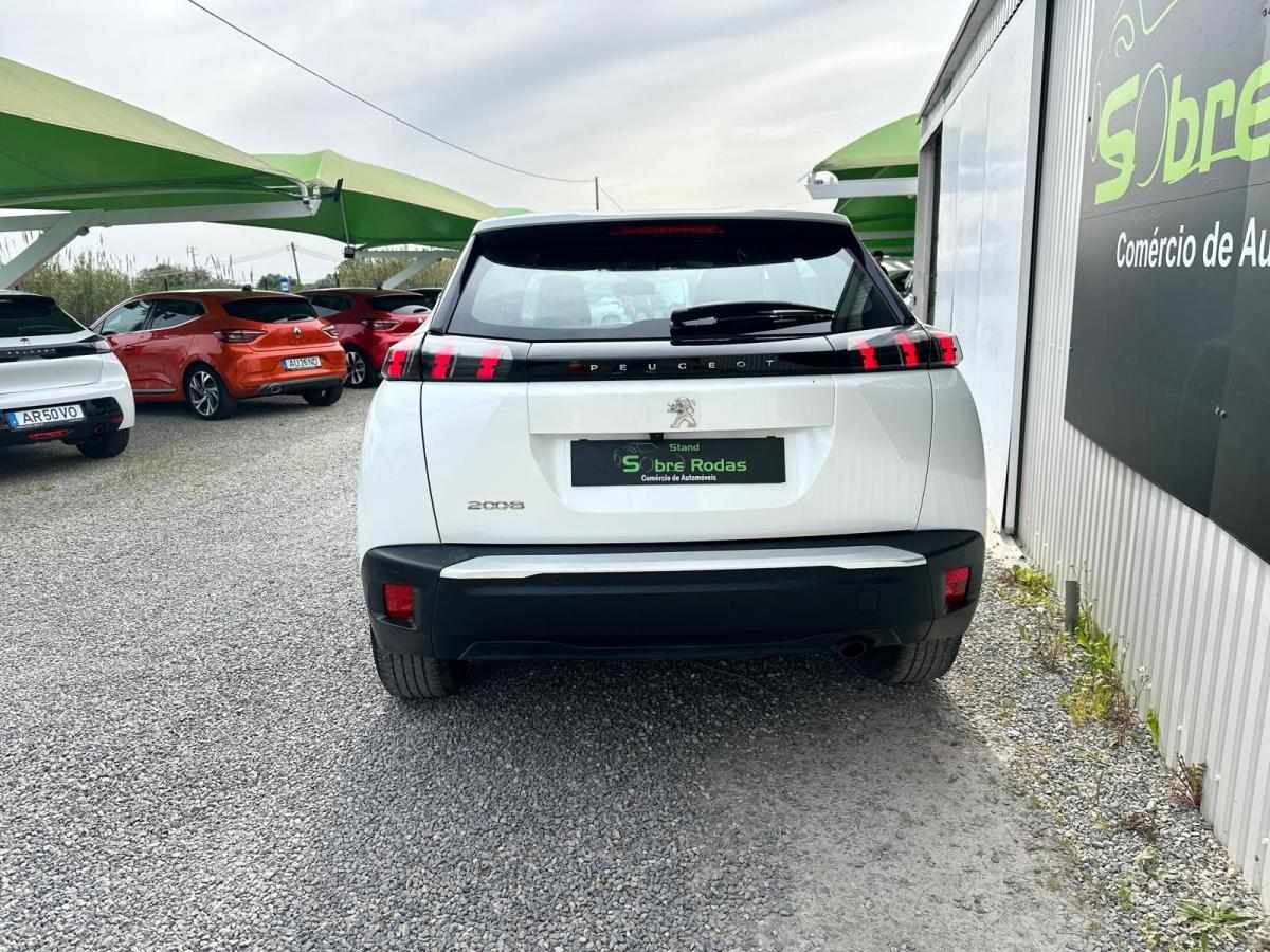 peugeot-2008-2022-gasolina-1199cc