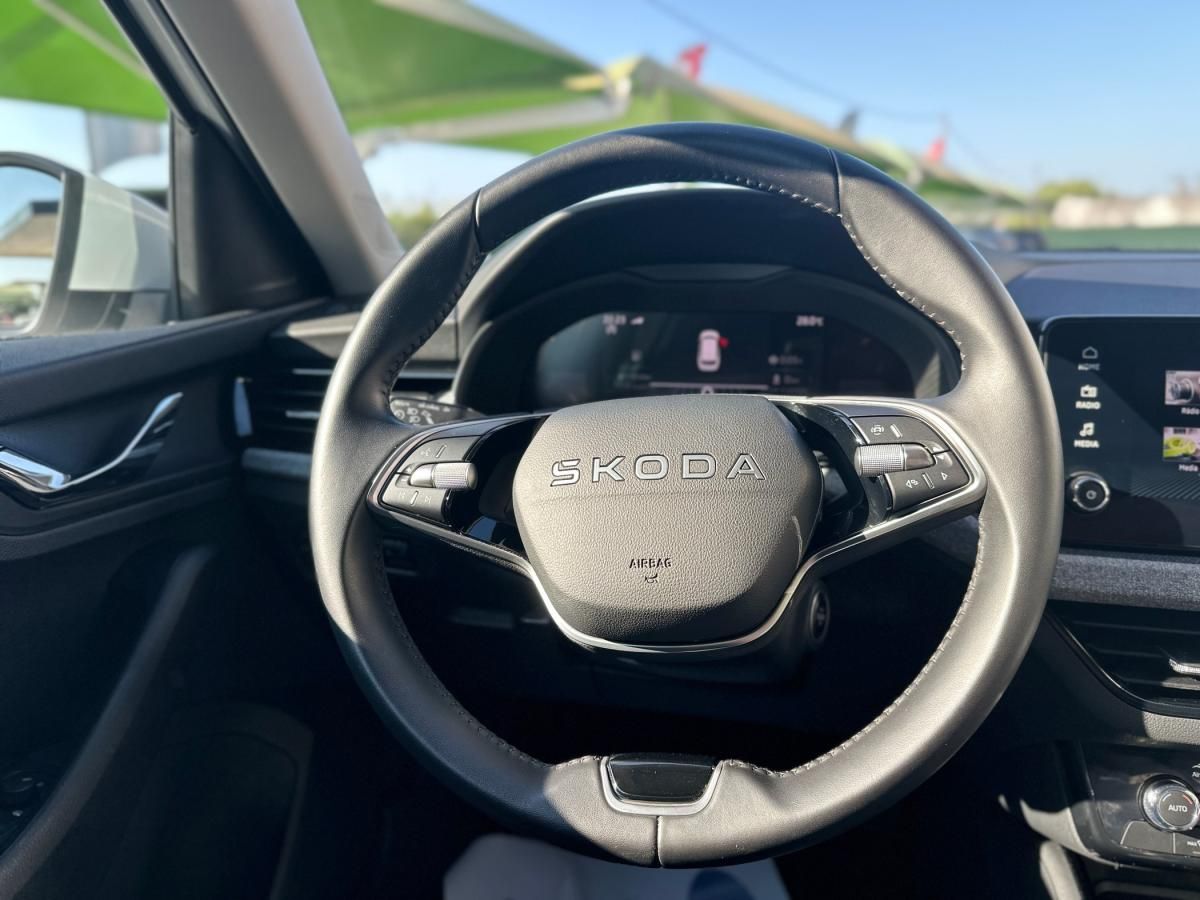 skoda-kamiq-2025-gasolina-999cc