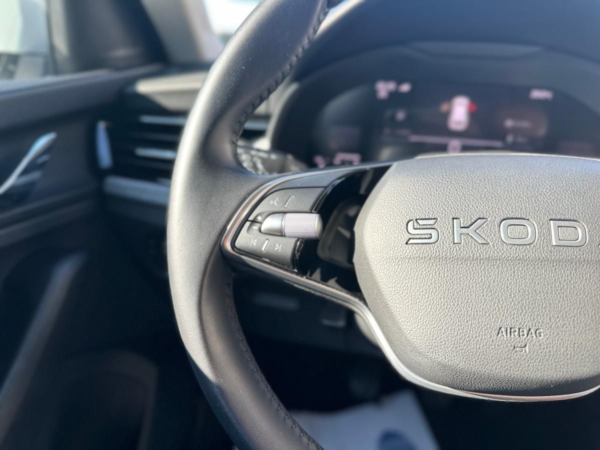 skoda-kamiq-2025-gasolina-999cc