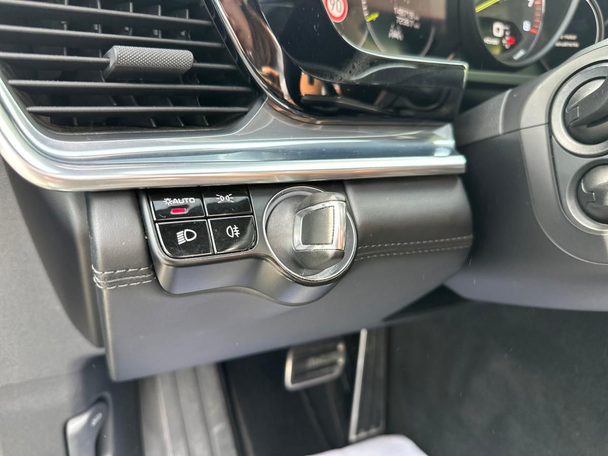 porsche-panamera-sport-turismo-2019-hibrido-a-gasolina-2894cc