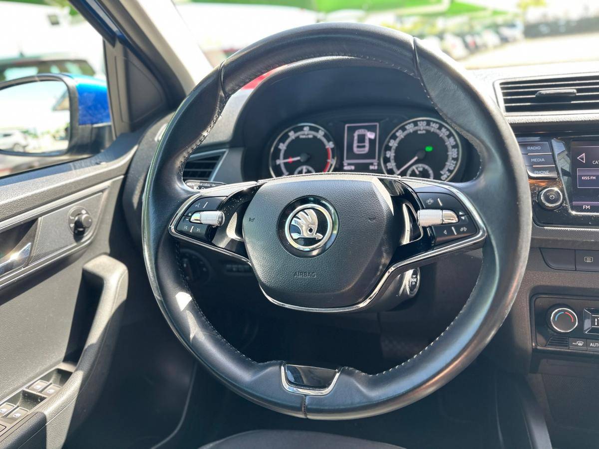 skoda-fabia-2022-gasolina-999cc