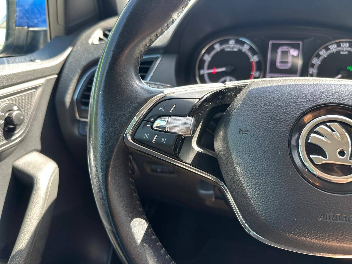 skoda-fabia-2022-gasolina-999cc