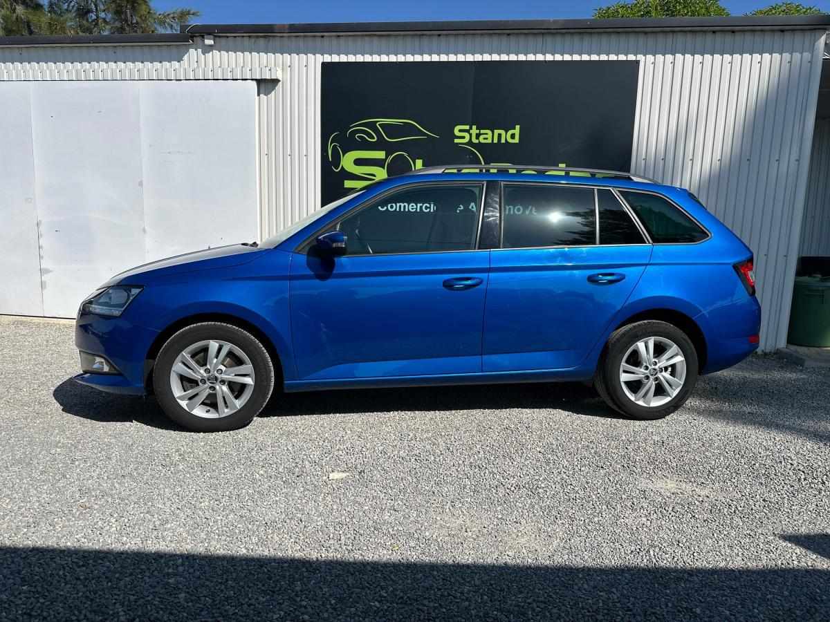 skoda-fabia-2022-gasolina-999cc