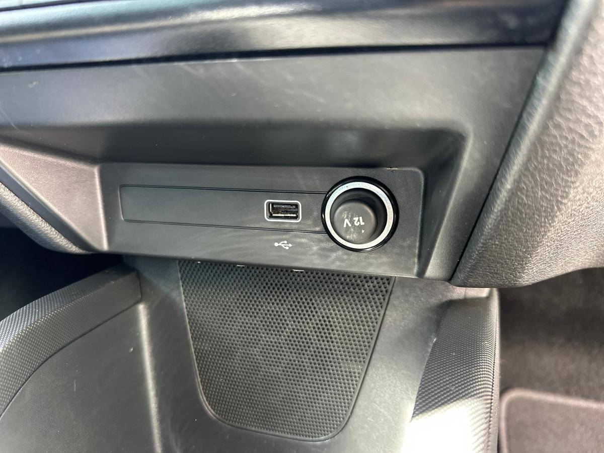 skoda-fabia-2022-gasolina-999cc