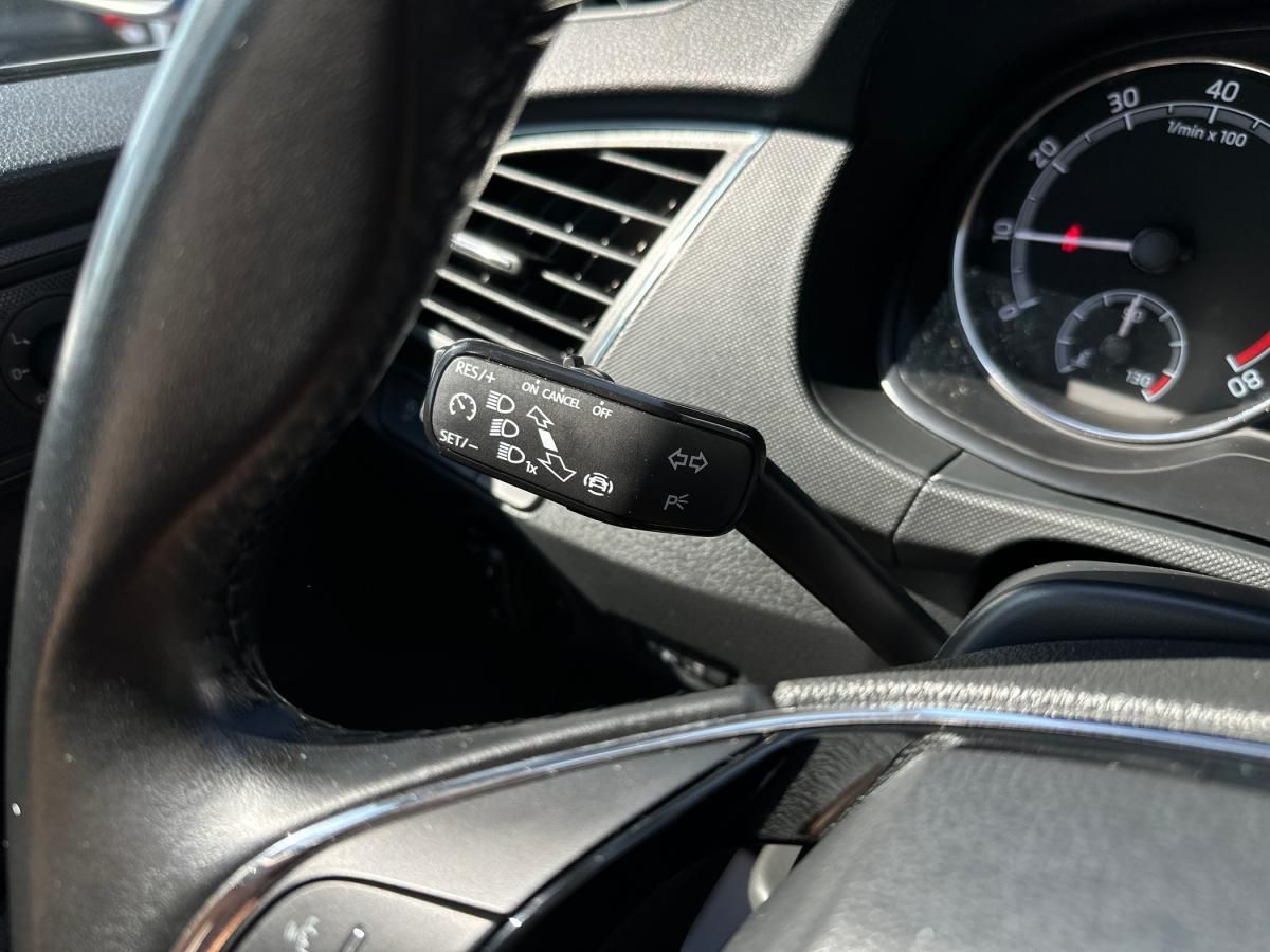 skoda-fabia-2022-gasolina-999cc