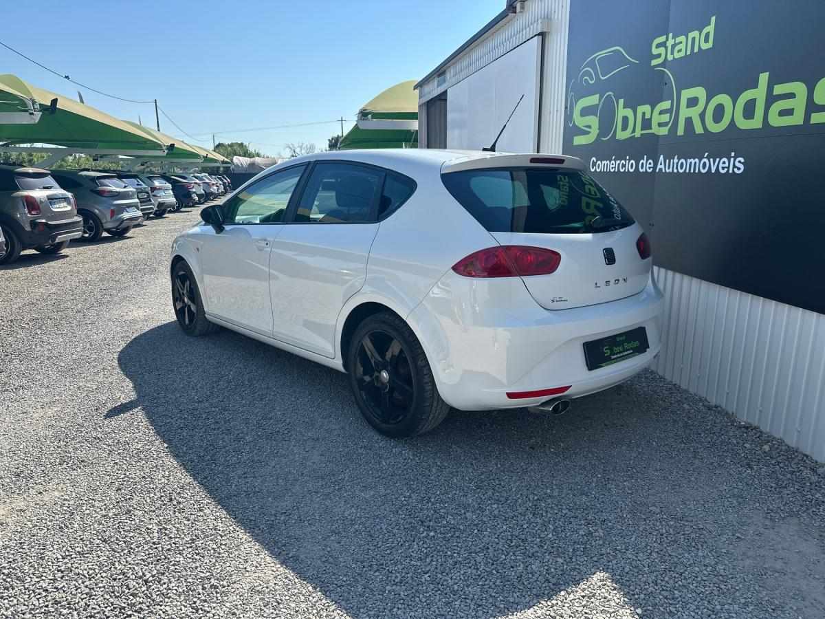 seat-leon-2011-diesel-1598cc