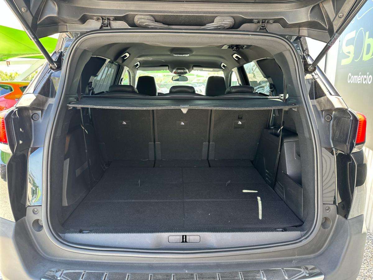 peugeot-5008-2023-diesel-1499cc