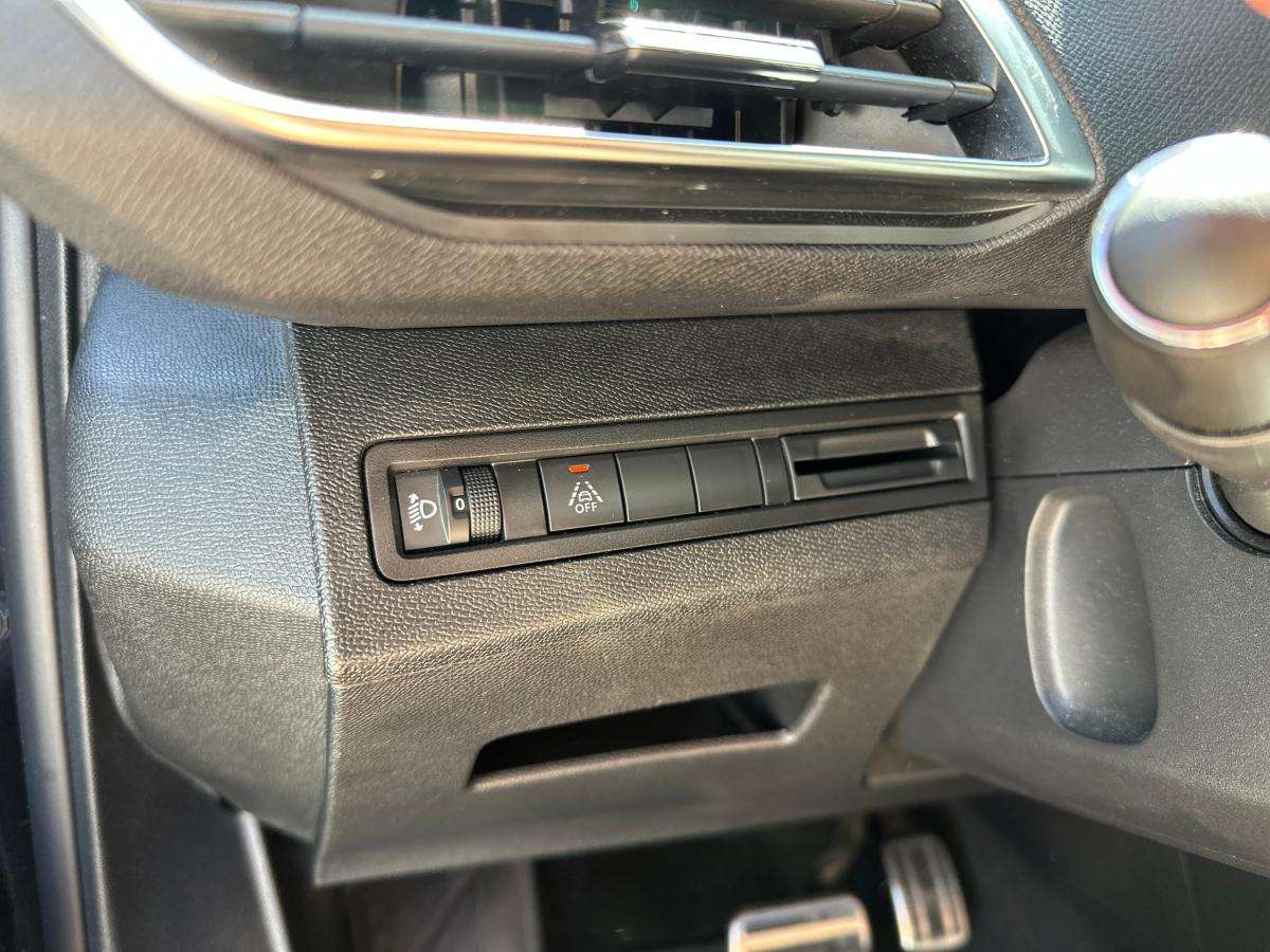peugeot-5008-2023-diesel-1499cc