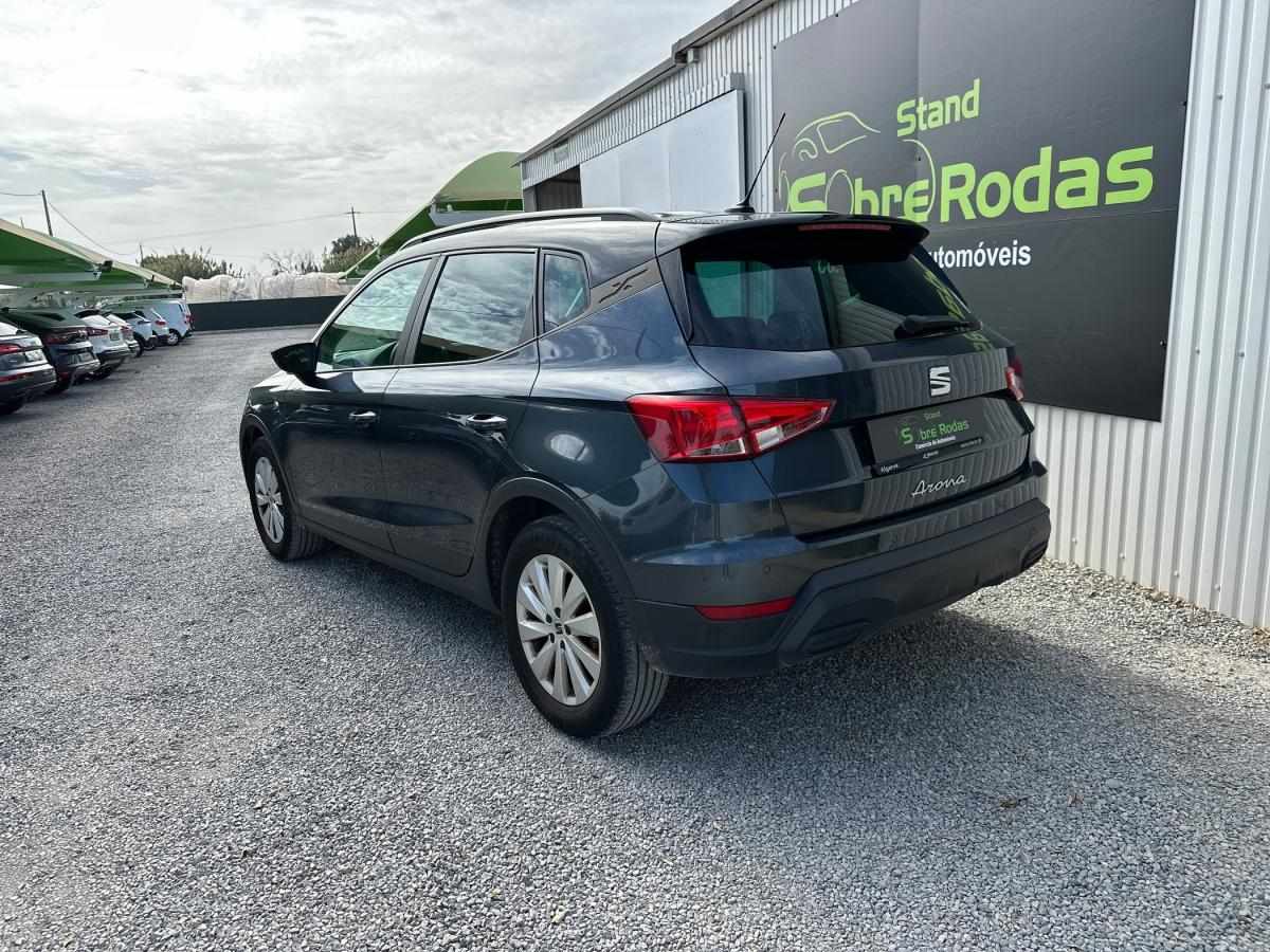 seat-arona-2023-gasolina-999cc