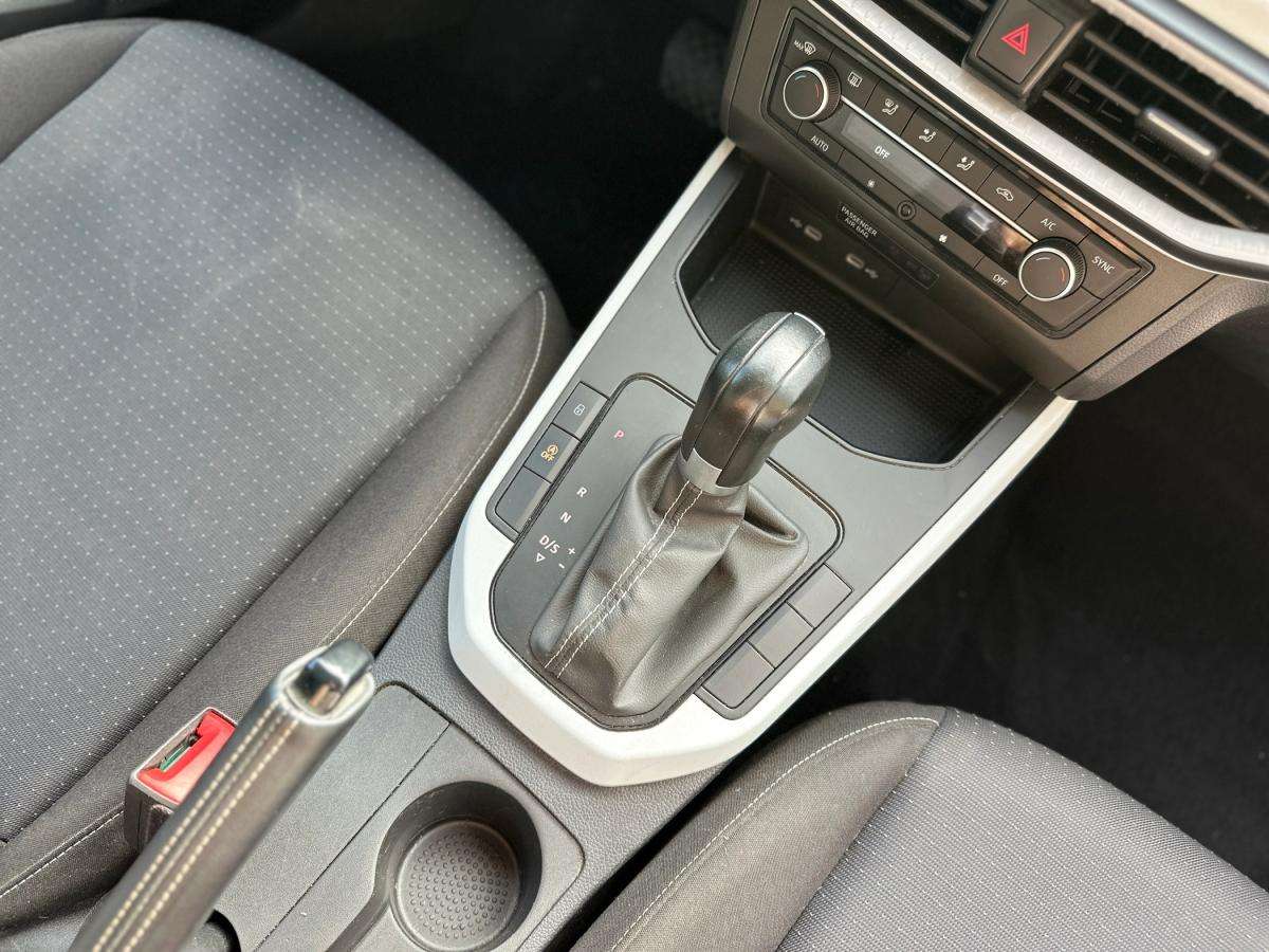 seat-arona-2023-gasolina-999cc