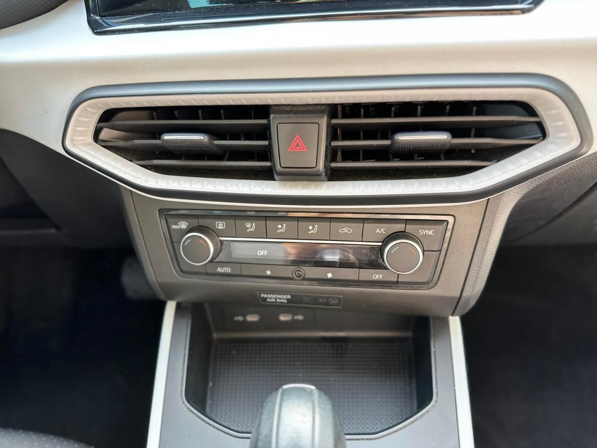 seat-arona-2023-gasolina-999cc