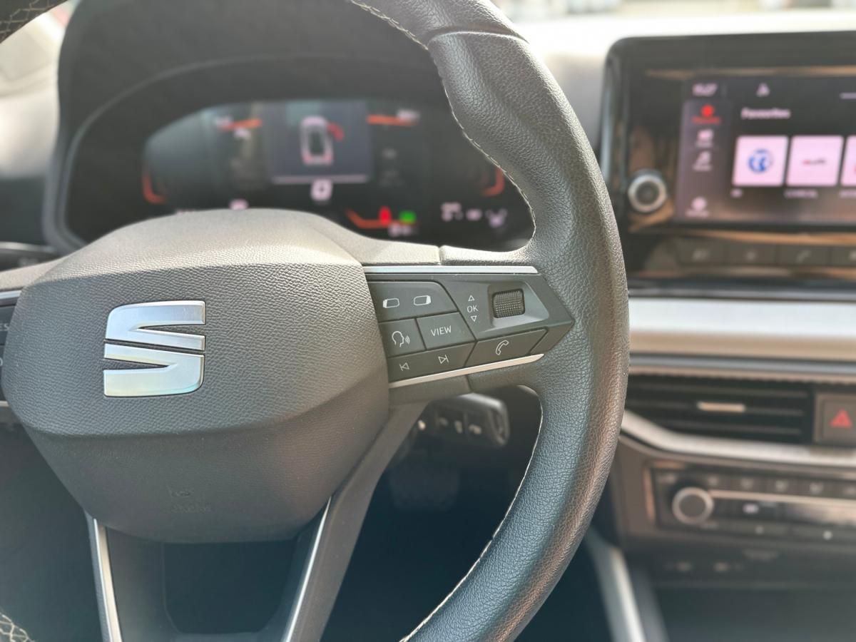 seat-arona-2023-gasolina-999cc