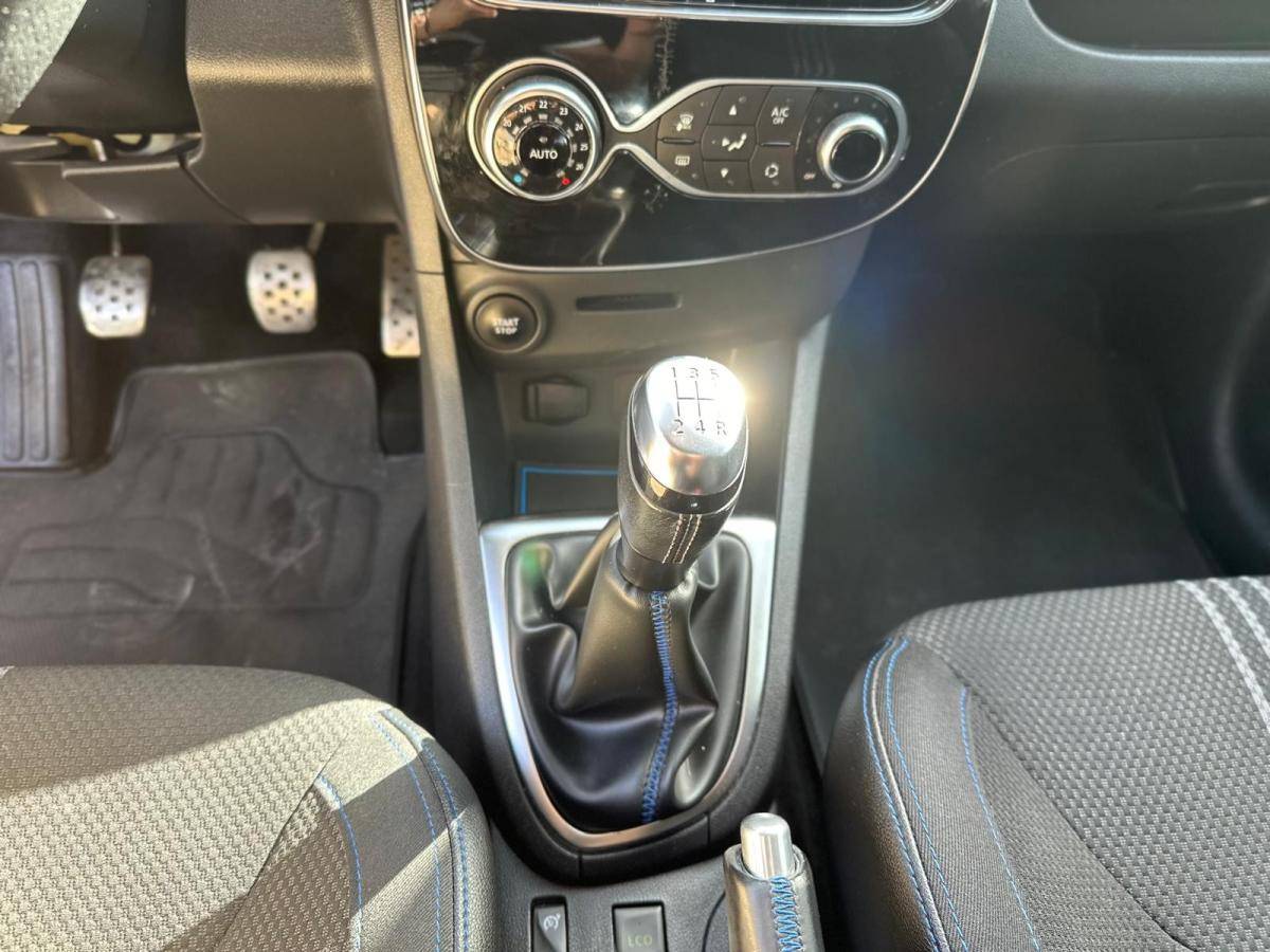 renault-clio-sport-tourer-2018-diesel-1461cc